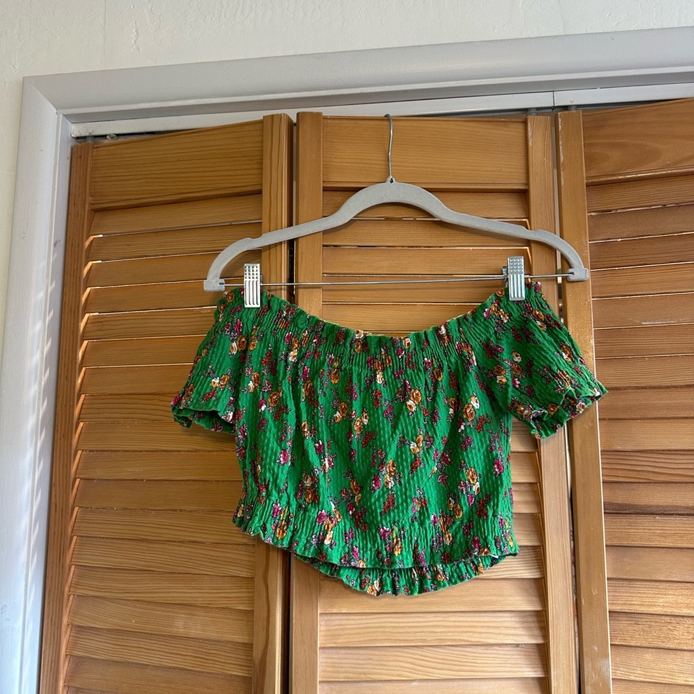 Off-Shoulder Top